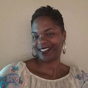 Meet your Posher, Laurie